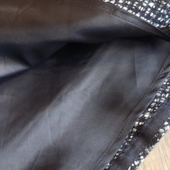 GAP Black & Ivory Fit & Flare Wool Blend Tweed Lined Skirt, Size 2 - Picture 5 of 7